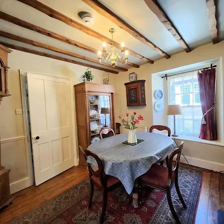 3 Bed In Village Llh34 Holiday home Hawkshead
