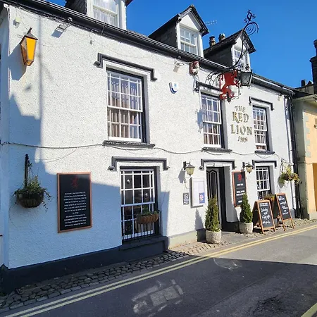 3 Bed In Village Llh34